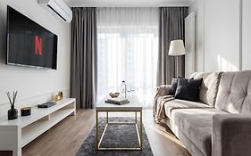 Golden Heart Residence - Mennica Residence - Warsaw Center